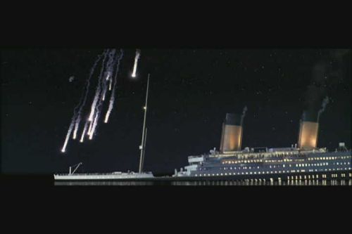 Il Titanic e le sue luci, visti a pelo d'acqua 