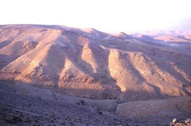 Tramonto sulle colline del deserto Giuda