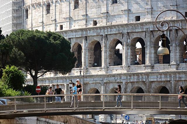 colosseo passerella brunelli