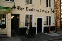 Oxford, The Eagle and Child, il Pub dove si incontrava il gruppo degli Inklings con C.S. Lewis e J.R.R. Tolkien